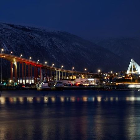 Arctic City Studio - Perfectly Located In The Main Street トロムソ エクステリア 写真